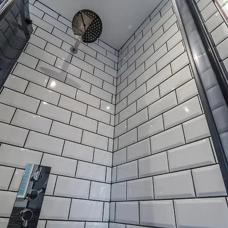 No15 Montrose Дом отдыха *